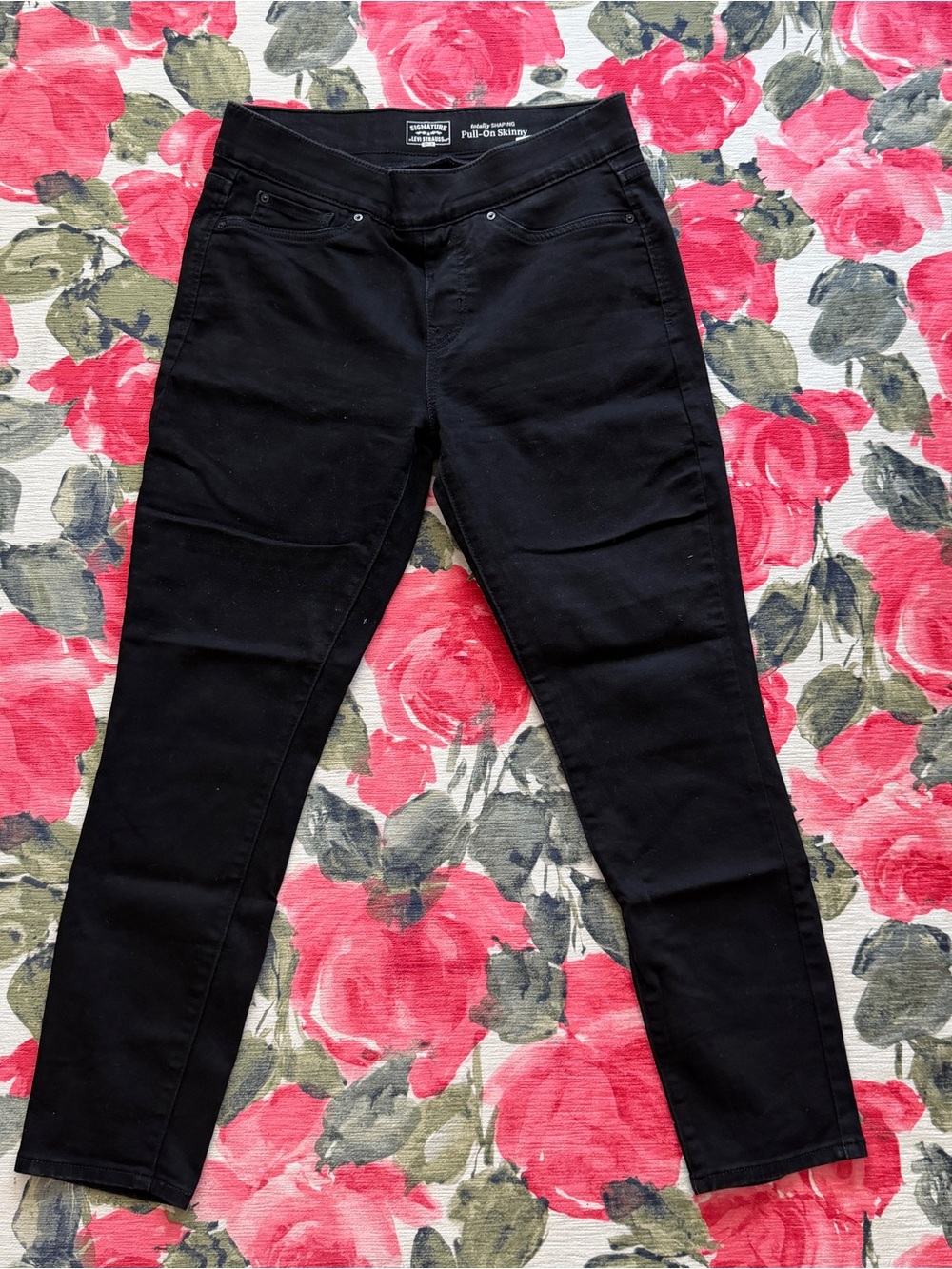 Signature by Levi Strauss Black Skinny Pull-On Jeans